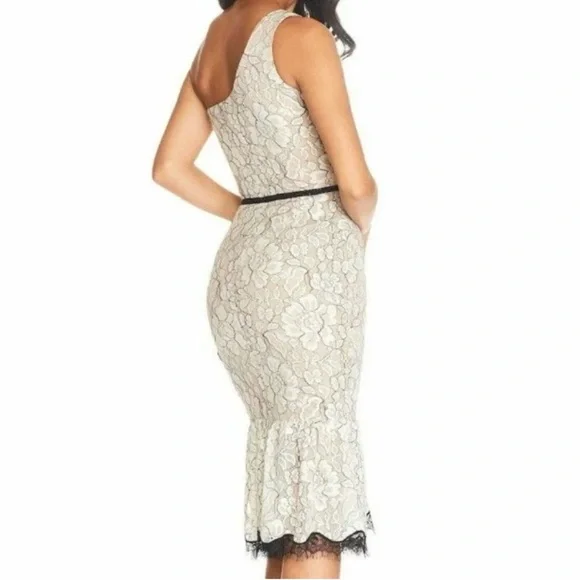 Dress the Population One-Shoulder Floral Dress in Black and Cream - Picture 3 of 6
